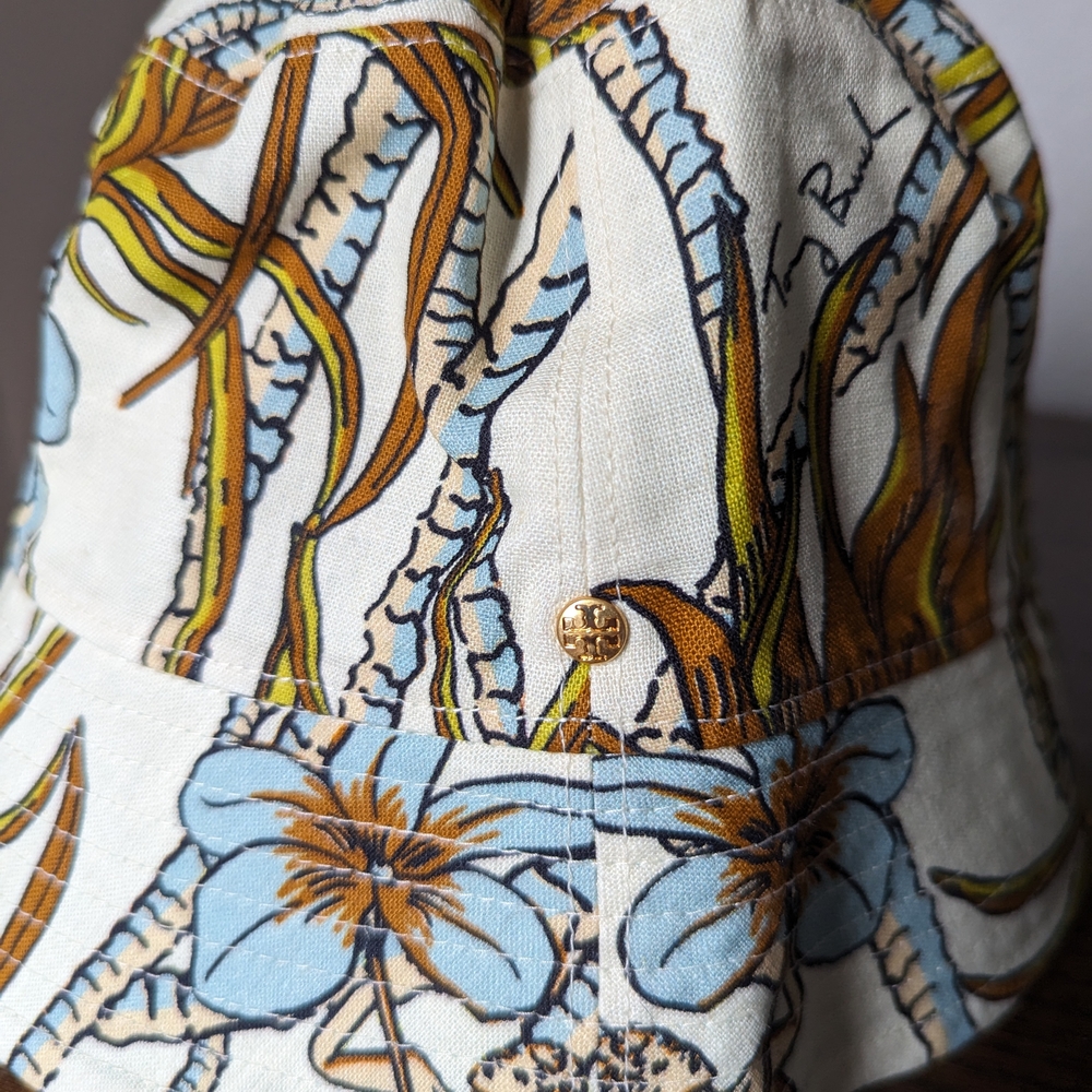 Tory Burch Short Brim Bucket Hat